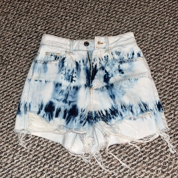 Zara Jean Shorts - Picture 1 of 6